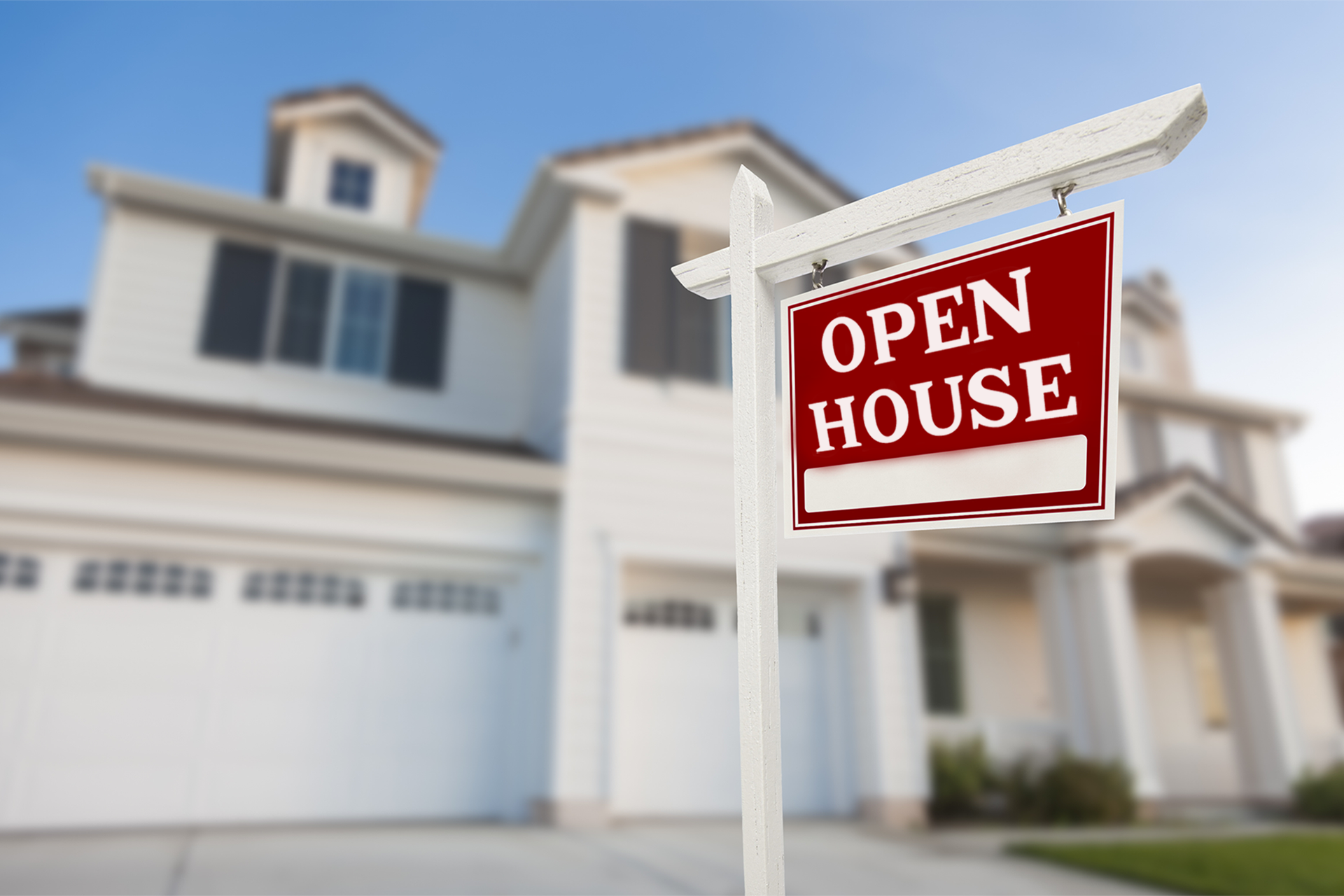 4 Ways to become a successful real estate agent using open house postcards